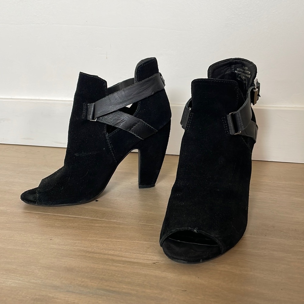 Steve Madden suede peep toe booties with straps, 6